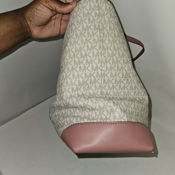 Preloved Michael Kors Purse - Picture 10 of 13